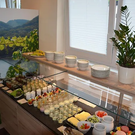Otel Flair Am Rosenhügel 3*