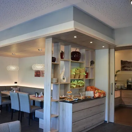 Flair Am Rosenhuegel - Garni