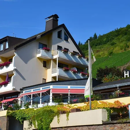 Flair Am Rosenhuegel - Garni 3*