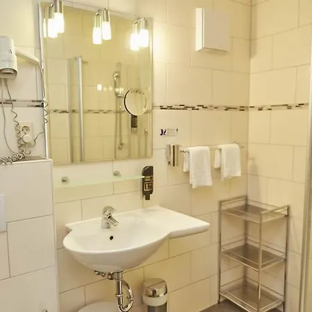 Flair Am Rosenhuegel - Garni Hotel 3*