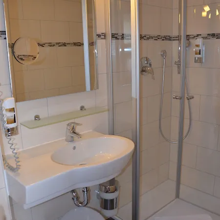 Hotel Flair Am Rosenhuegel - Garni 3*