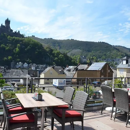 Flair Am Rosenhuegel - Garni 3*