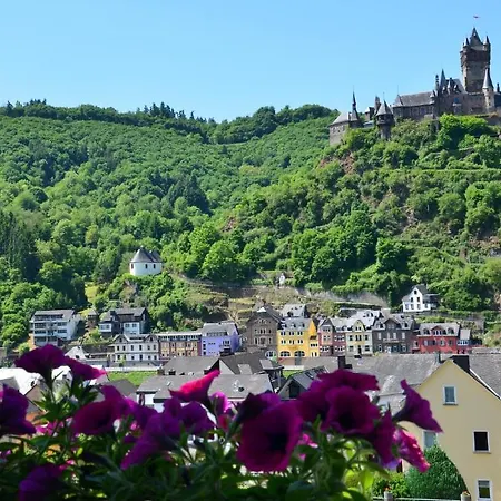 Flair Am Rosenhügel Otel 3*