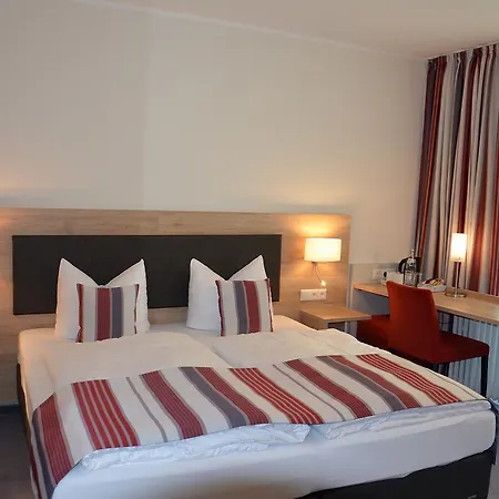 Flair Am Rosenhuegel - Garni Hotel 3*