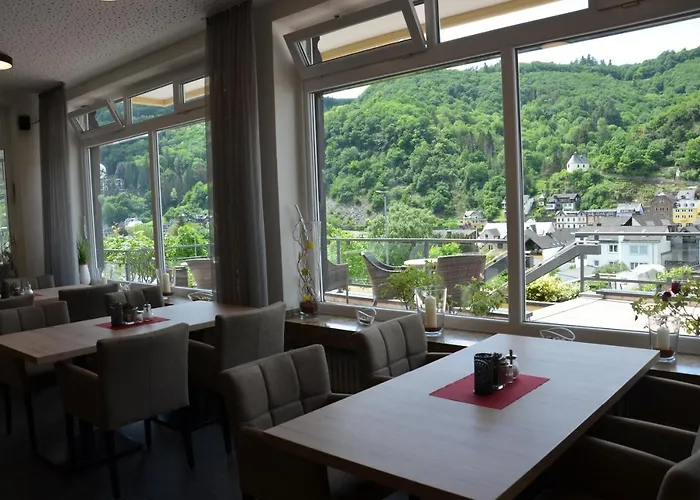 Flair Am Rosenhuegel - Garni 3*