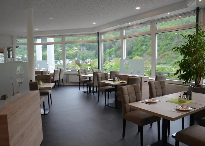 Flair Am Rosenhuegel - Garni Hotell Cochem