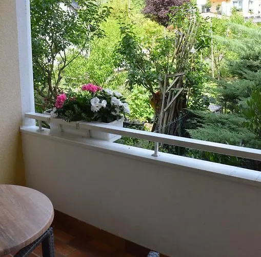 Flair Am Rosenhuegel - Garni