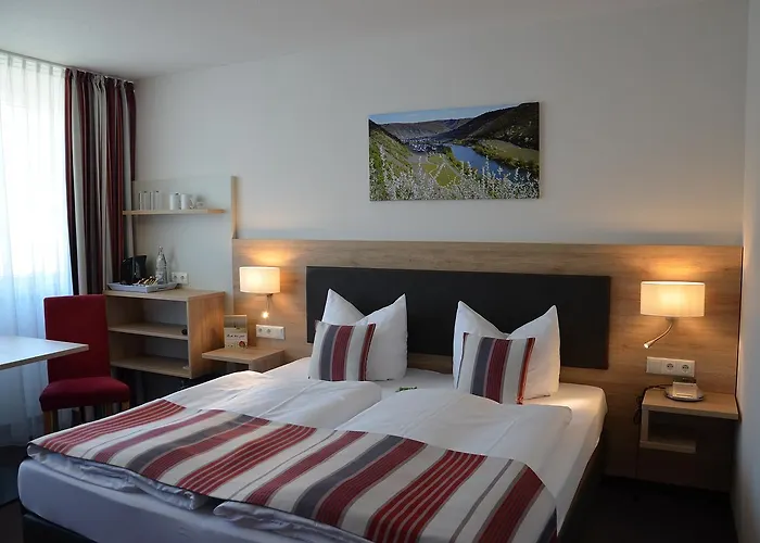 Flair Am Rosenhuegel - Garni 3*