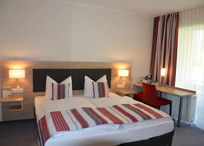 Flair Am Rosenhuegel - Garni ホテル 3*