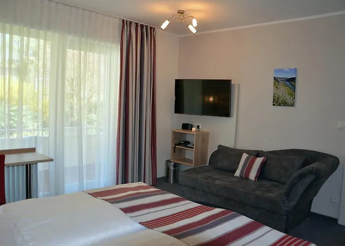 Flair Am Rosenhuegel - Garni ホテル コッヘム